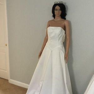 Demetrious Wedding Gown